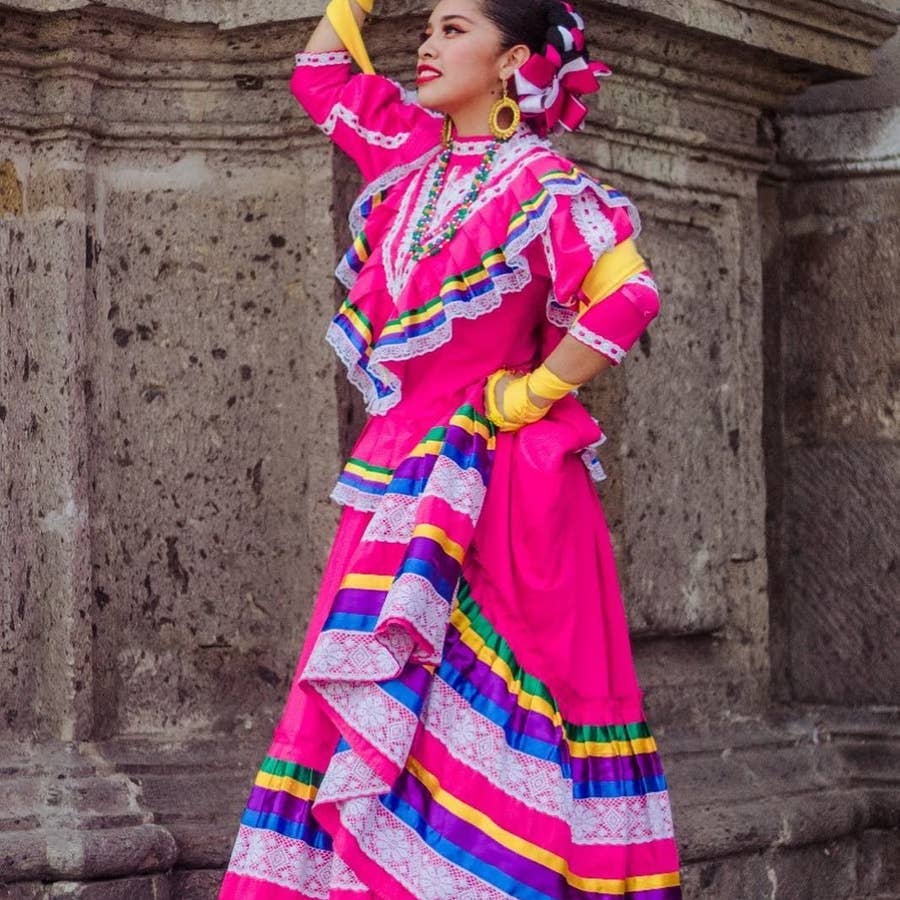 12 Modas que los mexicanos usamos desde hace aaaaños