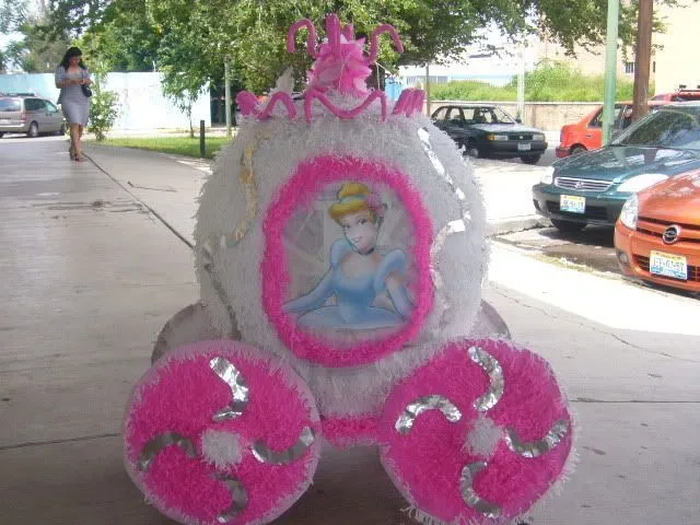 17 Best images about piñatas on Pinterest | Rapunzel, Cinderella ...