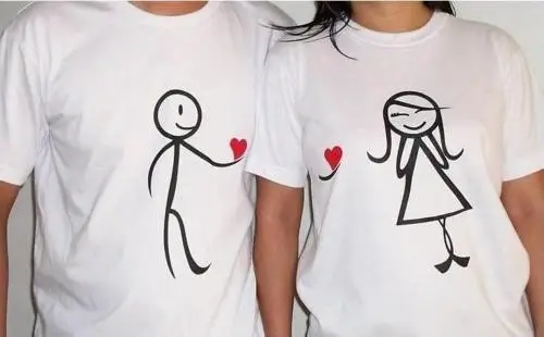 20 camisetas románticas para usar con tu pareja en San Valentín ...