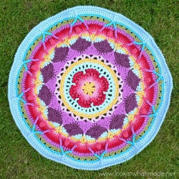 20 Mejor círculo de Crochet patrones: Mandalas, Tapetes, Posavasos ...