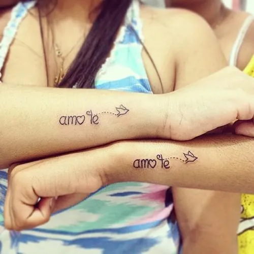 20 Ideas de tatuajes para hermanas que harán que te enamores
