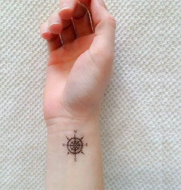 25 Tatuajes pequeños que tienen enormes significados