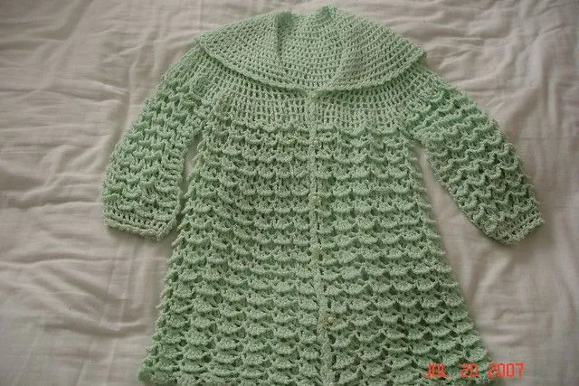 Abrigo tejido a crochet para bebé - Imagui