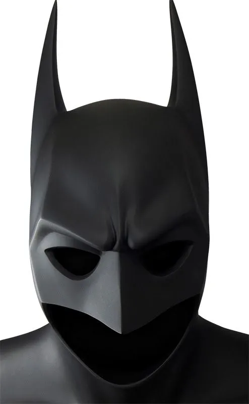Acero y Magia: Réplica Oficial de la Máscara de Batman 1989