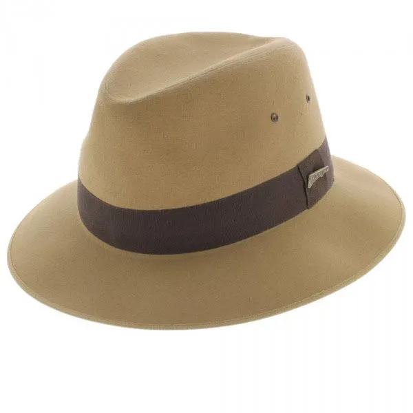 Acero y Magia: Réplica del Sombrero de Indiana Jones Cambres