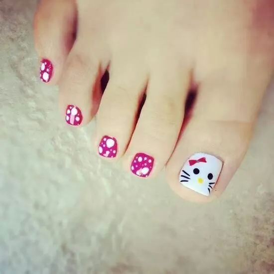 Beautiful Toe nail design ! | Piececitos | Pinterest