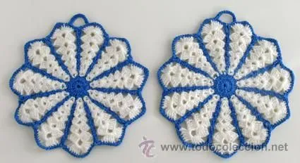 2 agarradores cocina ganchillo/crochet. Blanco y azul - Doble cara ...