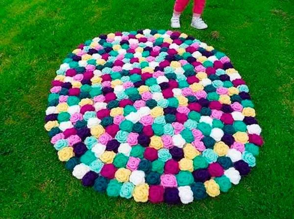 alfombra-rosas-crochet.jpg