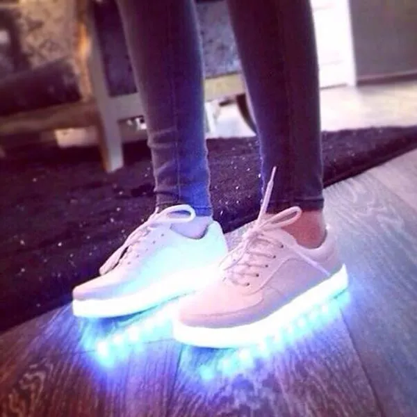Aliexpress.com: Comprar 7 colores LED zapatos luminosos 2015 ...