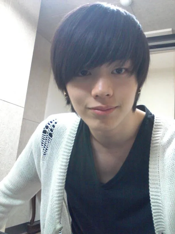All About BTOB: [TWITTER080912]¿Soy guapo?