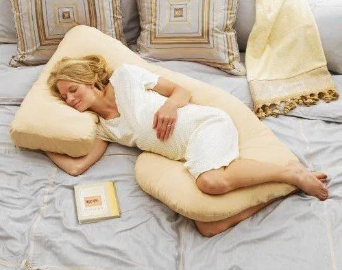 Una almohada cojín para embarazadas