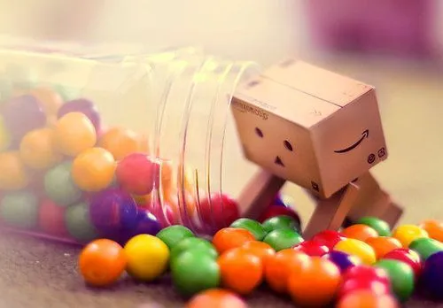 Amazon Box Robot: Sweets!! =P | Cute box man | Pinterest