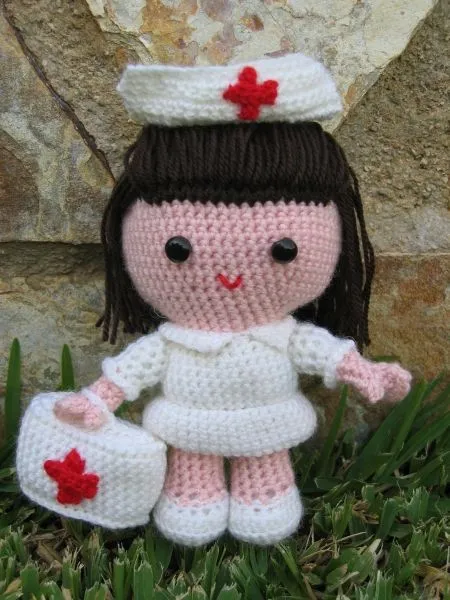 Muñeca Enfermera | esdovi.com ( El Señor de los Ovillos )