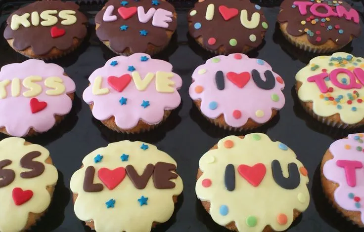 Cupcakes san valentin decorados con amor. | Dia del Amor y Amistad ...