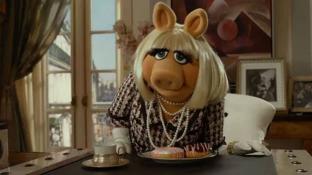 Amor no correspondido - Miss Piggy | Los Muppets | Videos Disneylatino