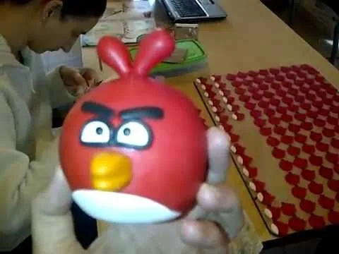 Angry Birds de porcelana fría - YouTube