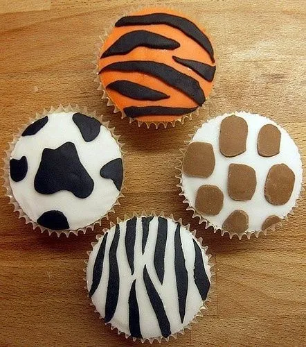 animal print cupcakes | Cupcakes decorados | Pinterest | Animal ...