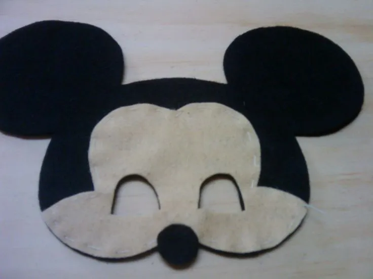 Antifaz de mickey mouse hecha de de fieltro. | Con mis propias ...
