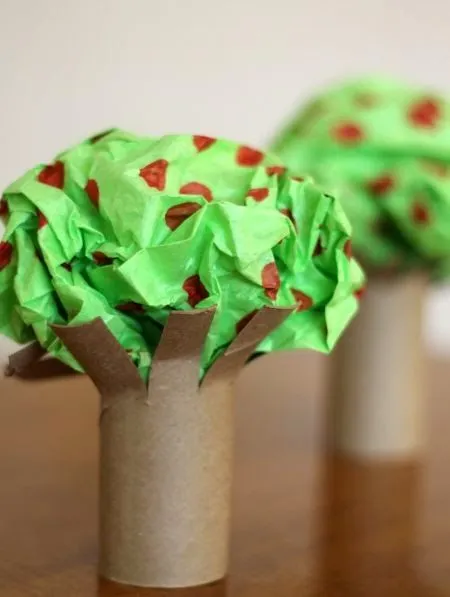 Cómo hacer árboles con tubos de cartón de papel higiénico ...