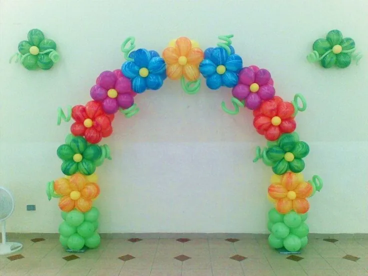 Arco de globos con flores | Manualidades + Excelentes ideas ...