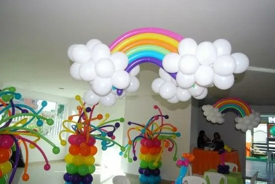 como hacer un arcoiris con globos