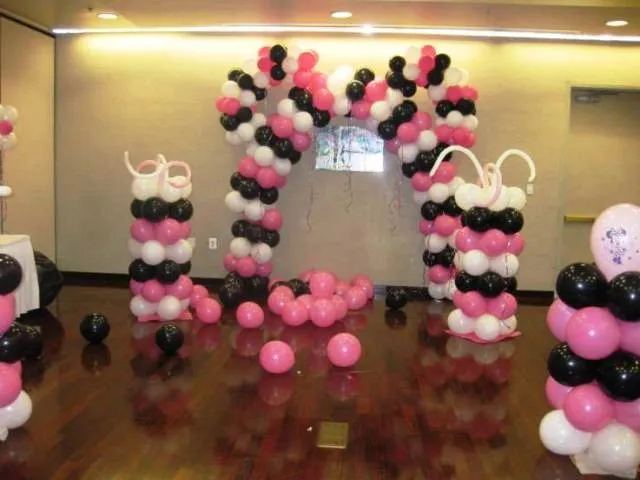 Arcos de globos de Minnie Mouse - Imagui