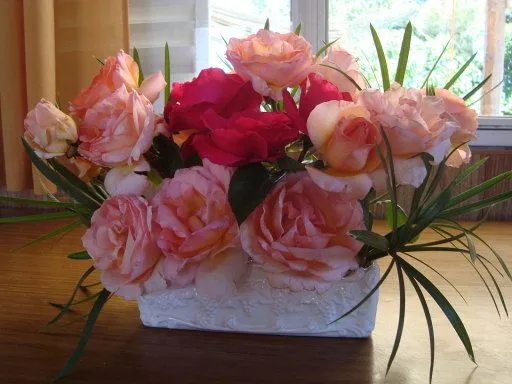 Arreglo floral de rosas casero | Cuidar de tus plantas es ...