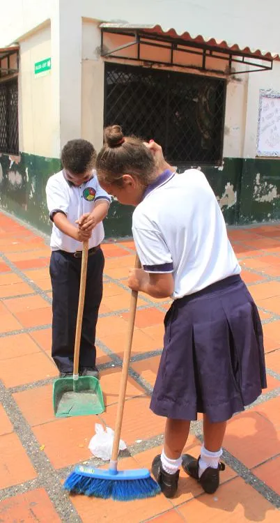 El aseo de los colegios no da espera | Personeria distrital ...