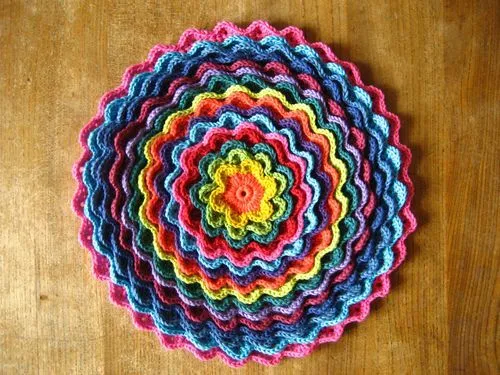 Rodricano: Cojín flor en crochet