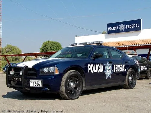 Autos de Policia en el Mundo - Taringa!