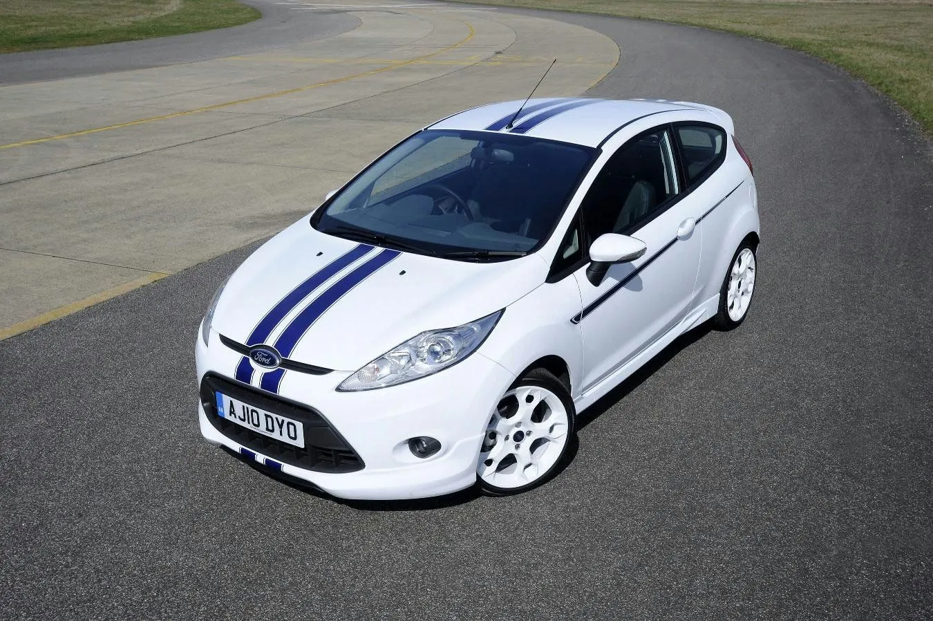 Autosmotosymasss: Ford Fiesta S1600 para UK Autosmotosymasss: Ford Fiesta S1600 para UK