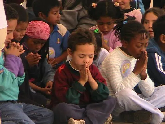 Cómo puedo ayudar a mis estudiantes a orar por misiones? | ObreroFiel