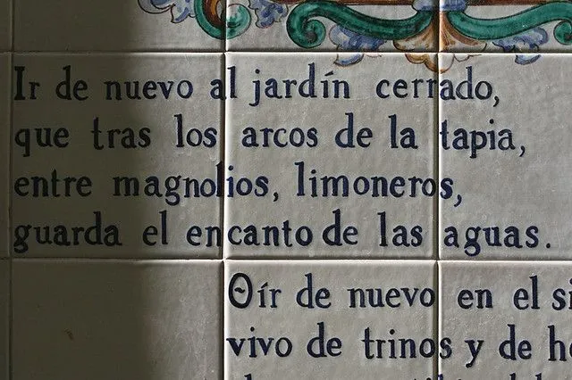 Azulejo con poema de Cernuda. Calle del Aire, Sevilla | Flickr ...