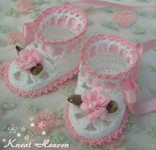 Baby Shoes and Booties on Pinterest | Crochet Baby Shoes, Baby Bootie…