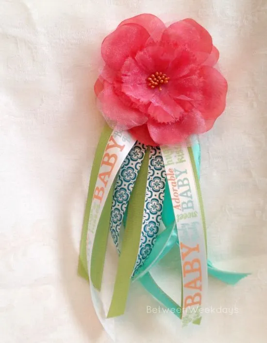Baby Shower Corsages on Pinterest | Baby Shower Centerpieces, Mini ...