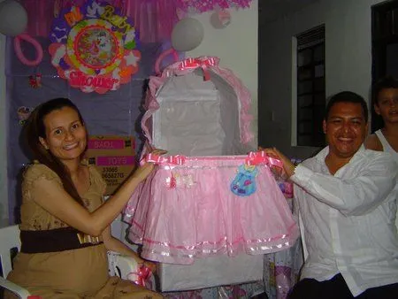 Caja porta regalos para baby shower - Imagui