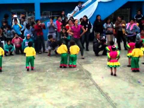 Baile Festejo por los niños de inicial 3 años - YouTube