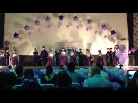 Baile de preescolar Clausura 2010-2013 Anglo Mexicano - YouTube