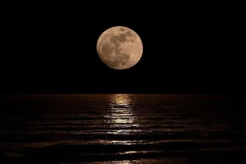 Fotos de luna y playa - Imagui