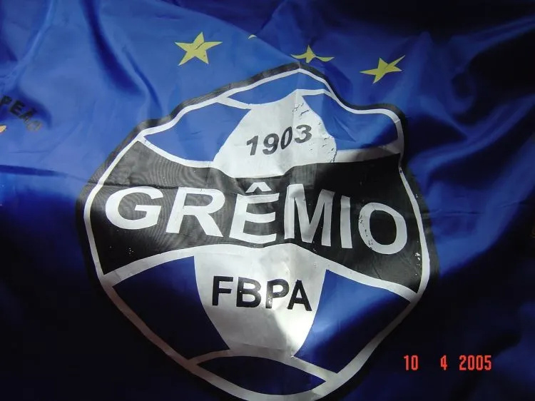 Bandeira do Grêmio - Futebol - Porto Alegre Foto de Silvio Gomes ...