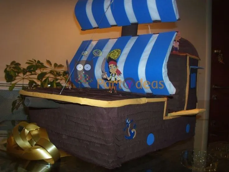 Barco de #jake y los piratas del nunca jamás | Piñatas barcos ...