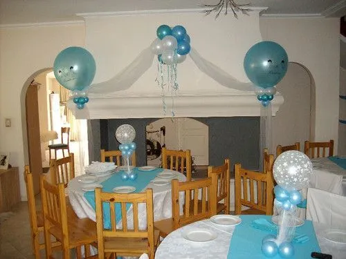 decoracion con globos para bautizo de niño - Nocturnar | Recuerdos ...