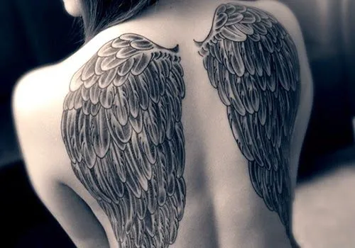 Belagoria: 70 Tatuajes de alas para chicas