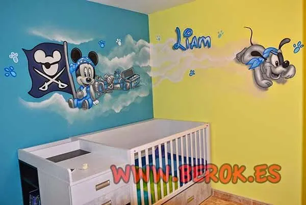 Berok Graffiti mural profesional en Barcelona: Mural de Mickey ...