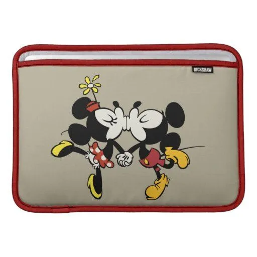 El besarse de Mickey y de Minnie Funda Para Macbook Air | Zazzle
