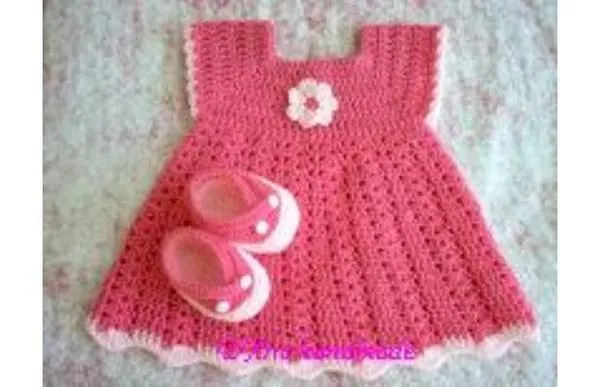Imagenes de vestidos de bebé tejidos a crochet patrones - Imagui