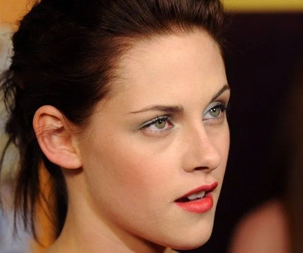 BF♥: Kristen entre Las 100 mujeres más lindas del mundo BF♥: Kristen entre Las 100 mujeres más lindas del mundo