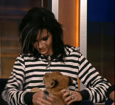 Bill con el tierno cachorro de león xD