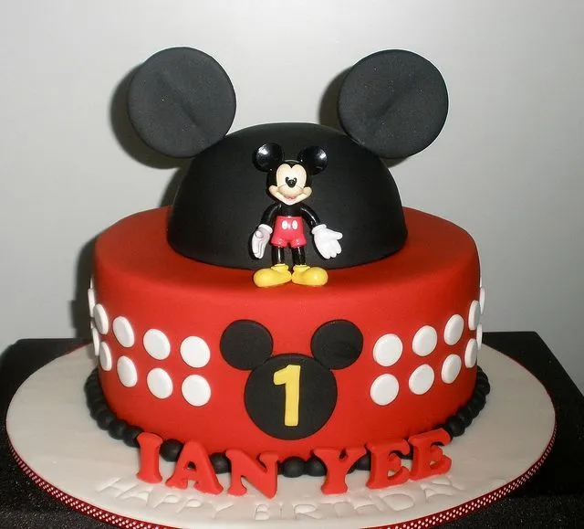 Bizcochos de Mickey on Pinterest | Mickey Mouse Cake, Mickey Mouse ...