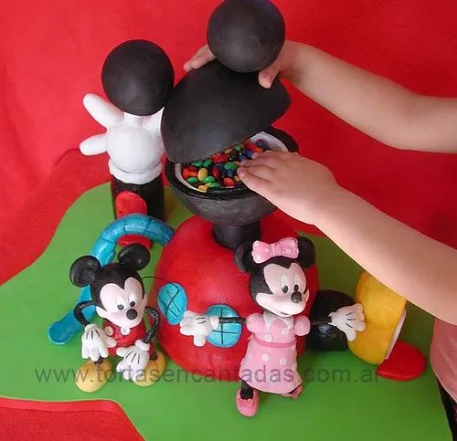 Playhouse Cake / Casa de Mickey Mouse | Flickr - Photo Sharing!